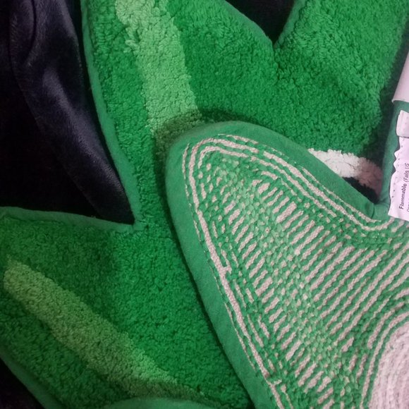 NWT Leaf Buddy Green Bath Mat. - Picture 5 of 5